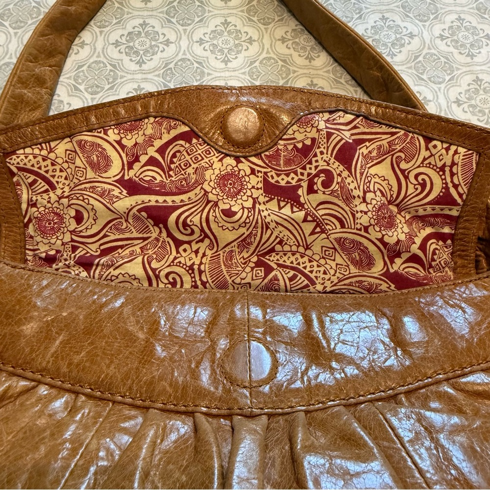 Hobo International Camel Leather Shoulder Bag Slouchy Boho Western Classic - Picture 4 of 16